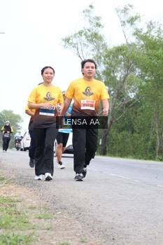 Runner Photo 2073820