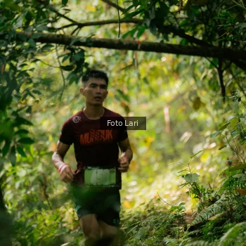 Runner Photo 2073836