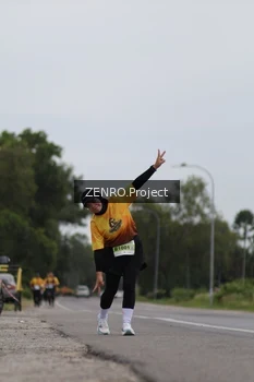 Runner Photo 2073860