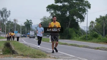 Runner Photo 2073939