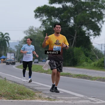 Runner Photo 2073965