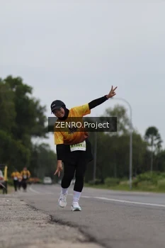 Runner Photo 2073971