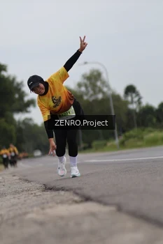 Runner Photo 2074019