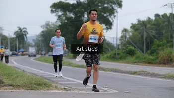 Runner Photo 2074021