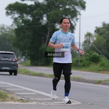Runner Photo 2074038