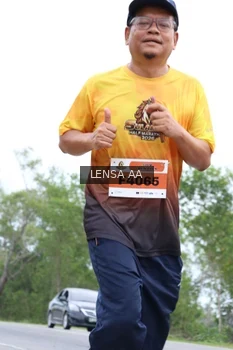 Runner Photo 2074077