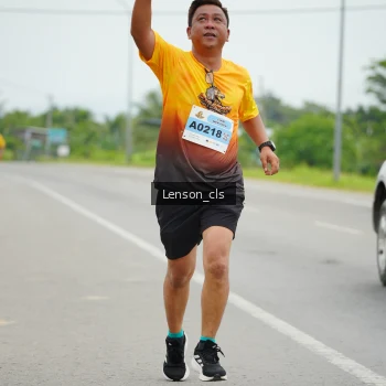 Runner Photo 2074095