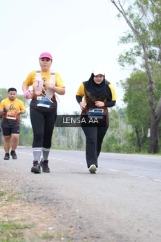 Runner Photo 2074098