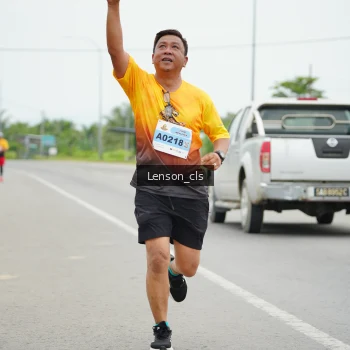 Runner Photo 2074123