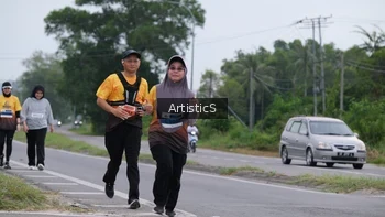 Runner Photo 2074135