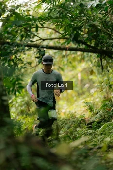 Runner Photo 2074150