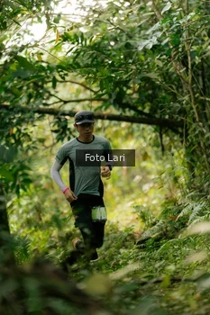 Runner Photo 2074159