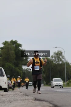 Runner Photo 2074196