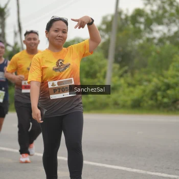 Runner Photo 2074215
