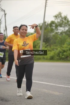 Runner Photo 2074216