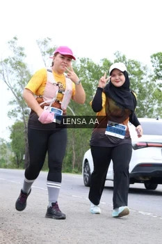 Runner Photo 2074242