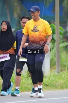 Runner Photo 2074249