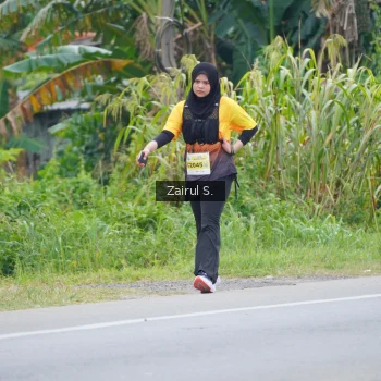 Runner Photo 2074253
