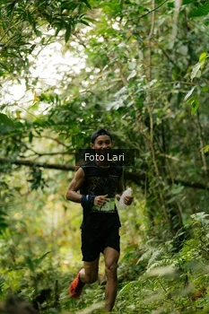 Runner Photo 2074285