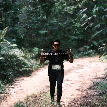 Runner Photo 2074299