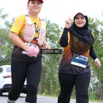 Runner Photo 2074323