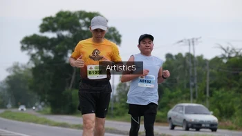 Runner Photo 2074361
