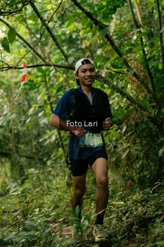 Runner Photo 2074437