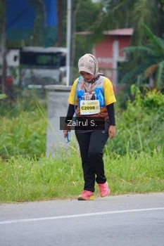 Runner Photo 2074453