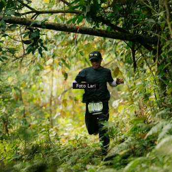 Runner Photo 2074476