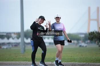 Runner Photo 2074526