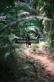 Runner Photo 2074545