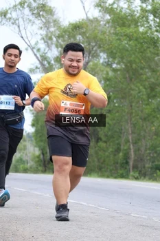 Runner Photo 2074557