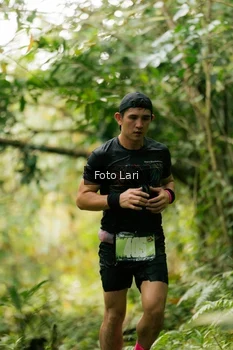 Runner Photo 2074615