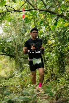 Runner Photo 2074631