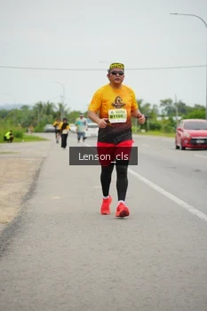 Runner Photo 2074663