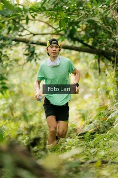 Runner Photo 2074665