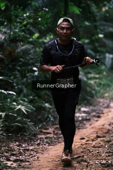 Runner Photo 2074666