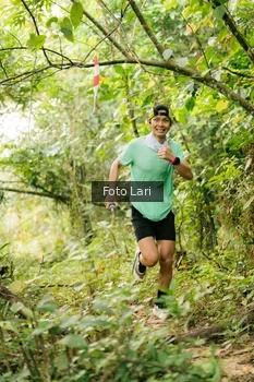 Runner Photo 2074678