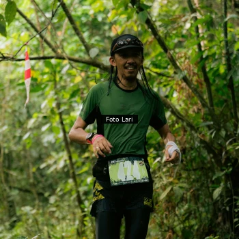 Runner Photo 2074770