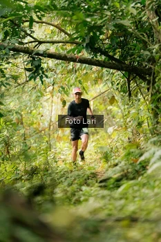 Runner Photo 2074793