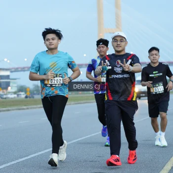 Runner Photo 2074805