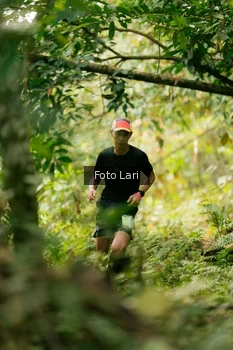Runner Photo 2074810
