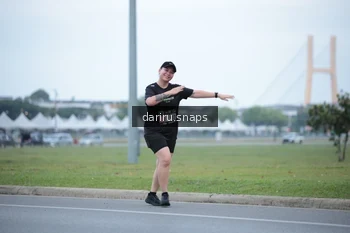Runner Photo 2074813