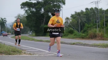 Runner Photo 2074836