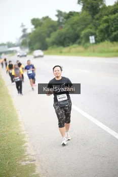 Runner Photo 2074839