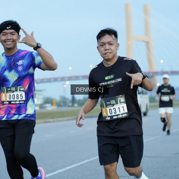 Runner Photo 2074902
