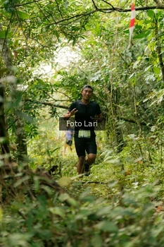 Runner Photo 2074914