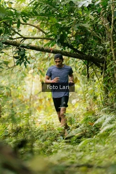Runner Photo 2074934