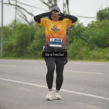 Runner Photo 2074942