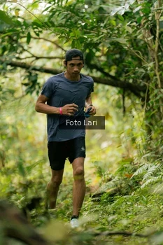 Runner Photo 2074954